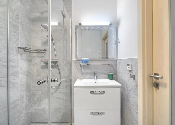 아파트 Warta River Comfort By Bookinghost *